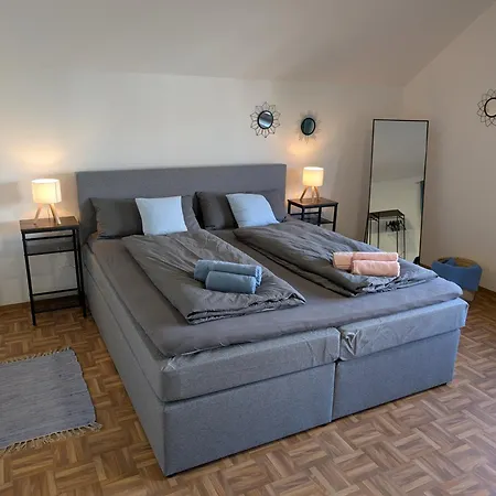 Amliving - Wohnen Mit Viel Platz - Ganzes Haus Mit Garten Und Garage Apartment *