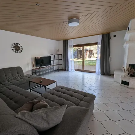 Amliving - Wohnen Mit Viel Platz - Ganzes Haus Mit Garten Und Garage Ramstein-Miesenbach
