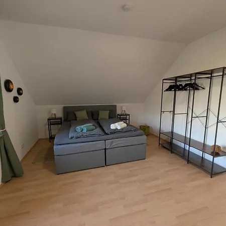 Amliving - Wohnen Mit Viel Platz - Ganzes Haus Mit Garten Und Garage * Ramstein-Miesenbach